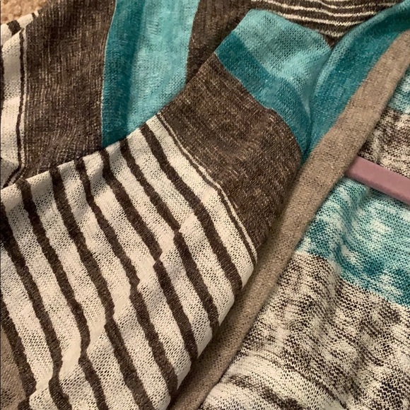 Cardigan - Picture 4 of 5